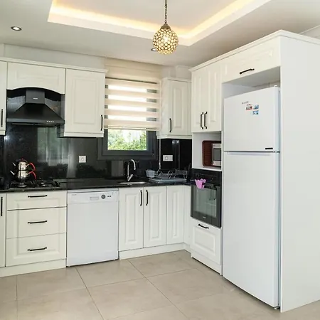 4 Bedroom In Hisaroenue Oeluedeniz- Gold Rose 페티예
