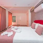 ヴィラ 4 Bedroom In Hisaroenue Oeluedeniz- Gold Rose