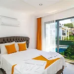 4 Bedroom In Hisaroenue Oeluedeniz- Gold Rose Villa
