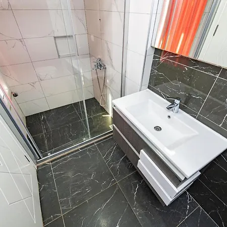 4 Bedroom In Hisaroenue Oeluedeniz- Gold Rose Вилла *