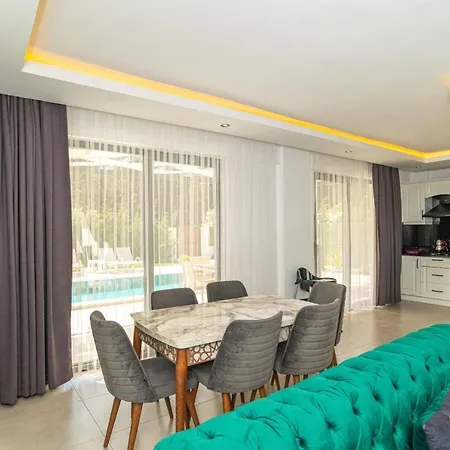 4 Bedroom In Hisaroenue Oeluedeniz- Gold Rose Villa *