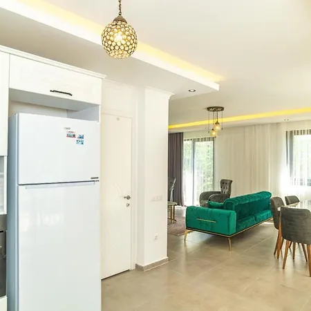 4 Bedroom In Hisaroenue Oeluedeniz- Gold Rose Villa