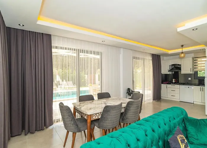 4 Bedroom In Hisaroenue Oeluedeniz- Gold Rose Villa *