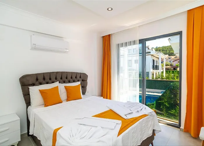 4 Bedroom In Hisaroenue Oeluedeniz- Gold Rose Villa