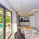 4 Bedroom In Hisaroenue Oeluedeniz- Gold Rose * Fethiye